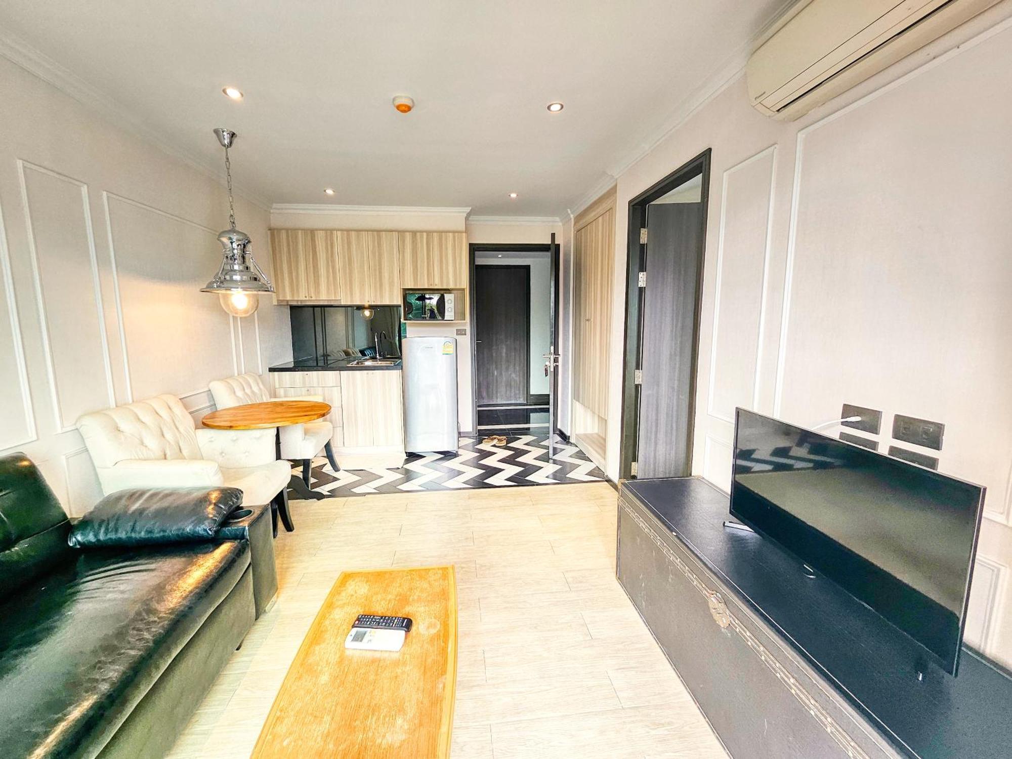 Venetian Residence Jomtien Beach Exterior photo
